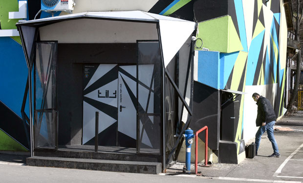 СУЂЕЊЕ ЗА СМРТ МЛАДИЋА ИСПРЕД ПРЕСТОНИЧКОГ КЛУБА: Кобни ударац није морао да буде јак